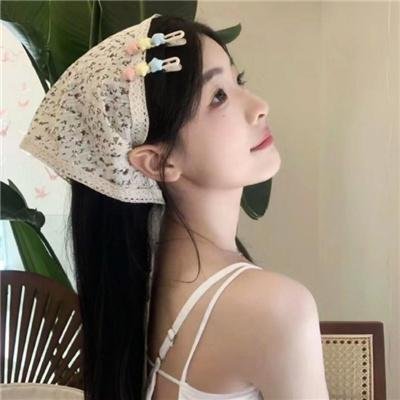 黑伞人